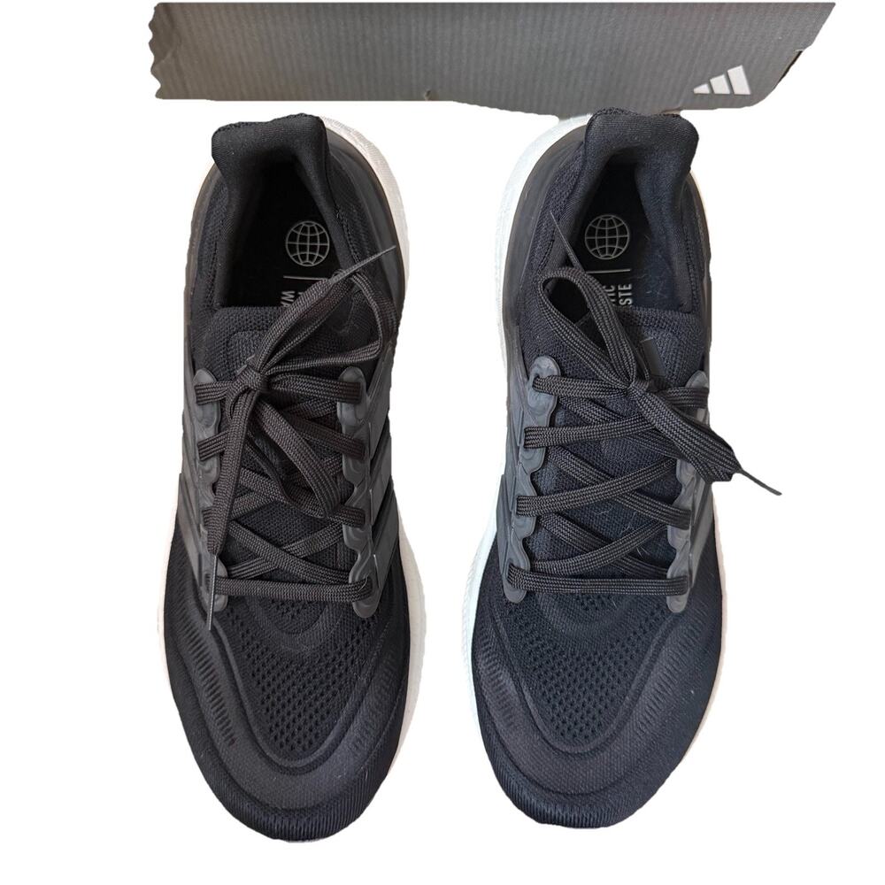 Adidas Womens 10 Ultraboost Light Sneakers Black White Running Shoes Lace Up Box - Picture 5 of 15